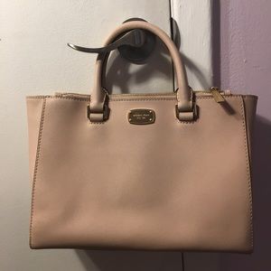 Michael Kors Savannah Large Soft Pink Bag